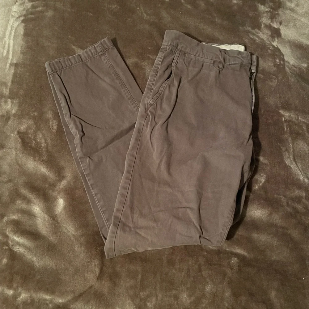 L.O.G.G. H&M - Slim Fit Khaki Pants. Size 32 - Picture 1 of 4